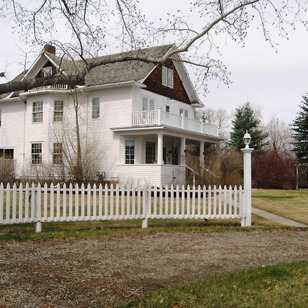 Sproule Heritage Bed & Breakfast Strathmore Exterior photo