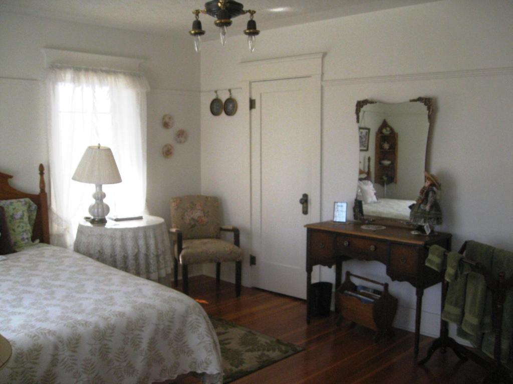 Sproule Heritage Bed & Breakfast Strathmore Exterior photo