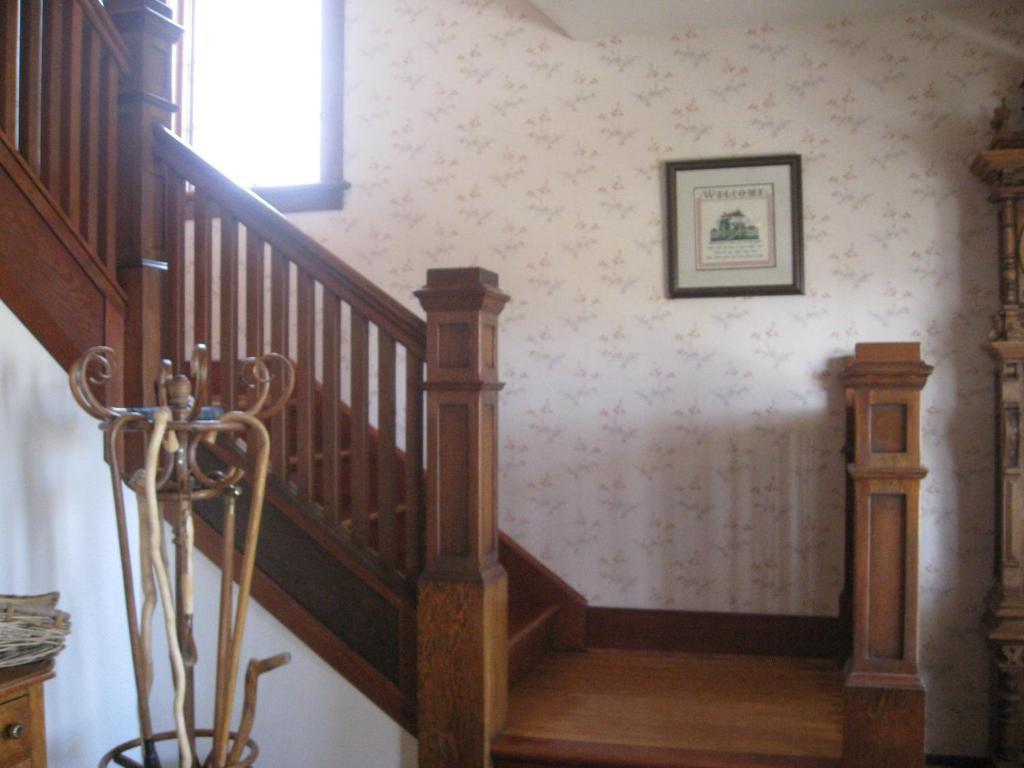 Sproule Heritage Bed & Breakfast Strathmore Exterior photo